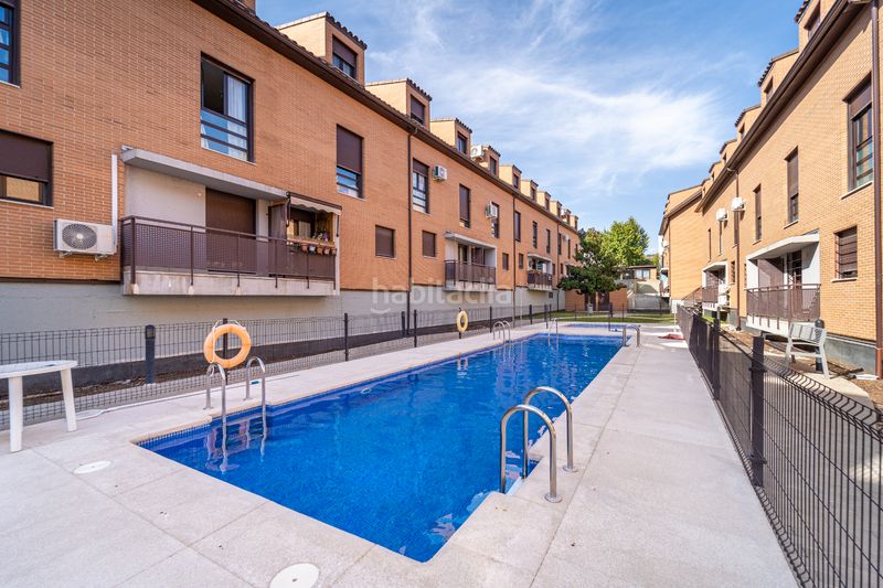 Foto a4a99180-b1eb-44c1-a6c0-32027f2a4d5e. Dúplex amb calefacció piscina a Sevilla la Nueva