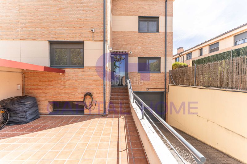 Foto 06ebfb33-c6ff-4d2f-8954-c4f7b7adaf13. Casa aparellada amb calefacció aparcament piscina a Navalcarnero
