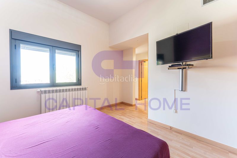 Foto f7de4035-7a78-4f05-b392-d1600d25e553. Casa aparellada amb calefacció aparcament piscina a Navalcarnero