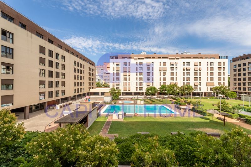 Foto 525b72fd-8099-4ba7-8c92-a68ae3fb05c7. Pis amb calefacció piscina a Cuatro Vientos Madrid