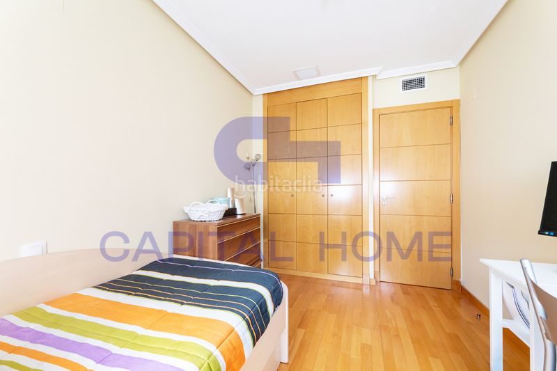 Foto d1e124db-0dda-469b-96be-b490a09e0404. Pis amb calefacció piscina a Cuatro Vientos Madrid