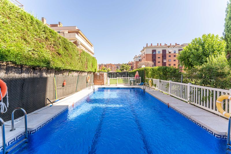 Foto 10cf1346-bfe7-48b8-a718-5e4c74dee838. Dúplex amb calefacció aparcament piscina a Parque Oeste-Fuente Cisneros Alcorcón