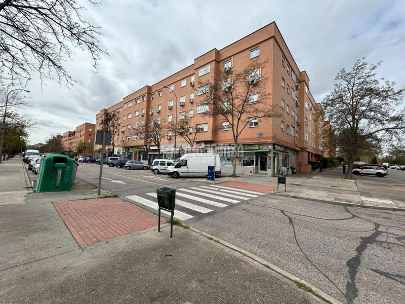 Foto 4134a1a6-bd87-43af-a470-8e32f6f398c4. Alquiler local comercial  en alquiler en Leganés