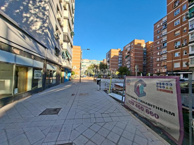 Foto 3d1fa41a-43ea-4102-a2a1-511abc30d69c. Local comercial a Zarzaquemada Leganés