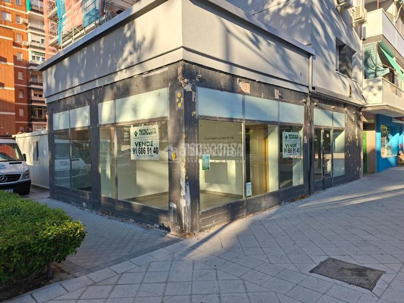 Foto 8c563db0-a3c9-4ee3-8686-be80fb601827. Local comercial a Zarzaquemada Leganés