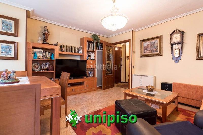 Foto bdbf2e3f-5e3d-4272-97ad-2d1d0906b113. Flat with heating pool in El Carrascal Leganés