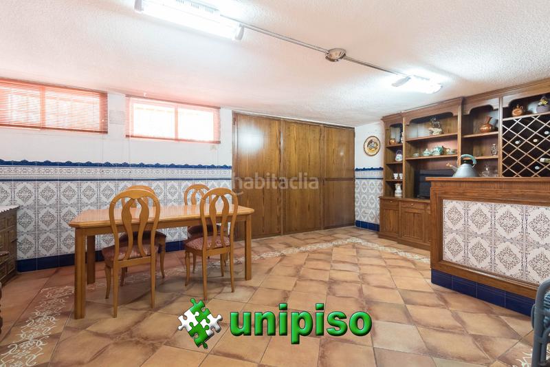 Foto bfd610fd-874c-478d-80a8-b9e5ec981db4. Casa adossada amb calefacció aparcament piscina a Leganés