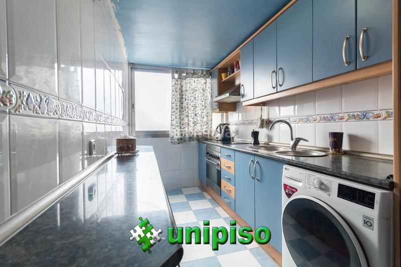 Foto b2efc70c-17df-47ed-ab77-296c3a033904. Piso en Zarzaquemada Leganés