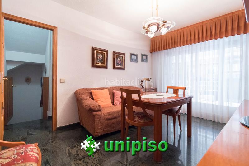 Foto f1d38b7d-ffd4-481c-8b64-f0523bb59c0e. Casa adossada amb calefacció aparcament piscina a Leganés