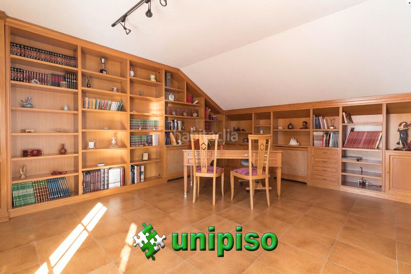 Foto 5833f0dc-45aa-45a1-b0b8-43a6ea4a7098. Semi detached house with heating parking pool in Valdepelayo-Montepinos-Arroyo Culebro Leganés