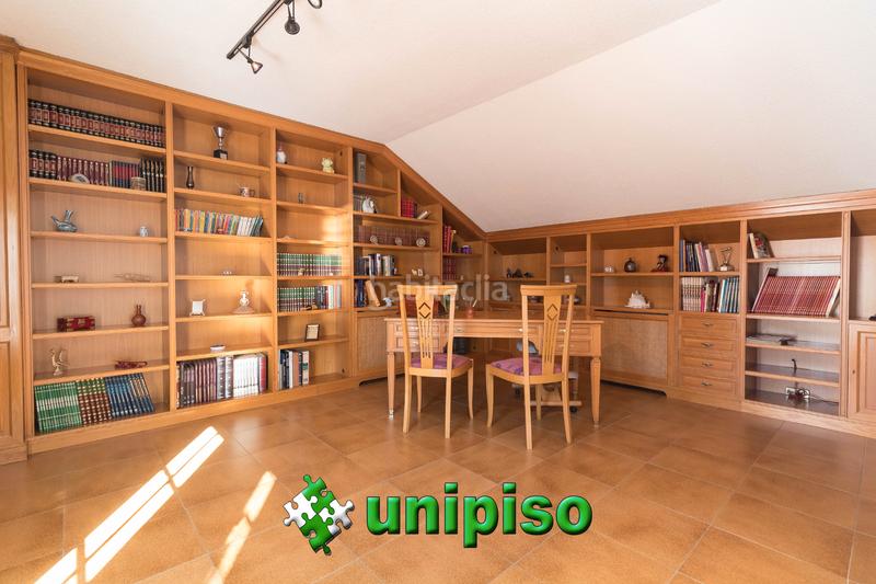 Foto 9b711ff6-6f5f-4115-acdb-46e6c4a51b51. Semi detached house with heating parking pool in Valdepelayo-Montepinos-Arroyo Culebro Leganés