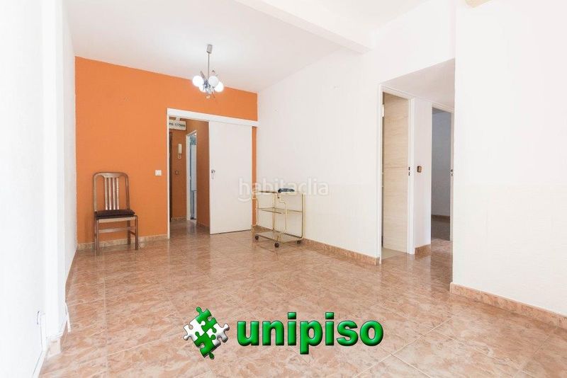 Foto d09bbe73-2036-496d-b679-eb44e5f0aa09. Piso en El Bercial Getafe