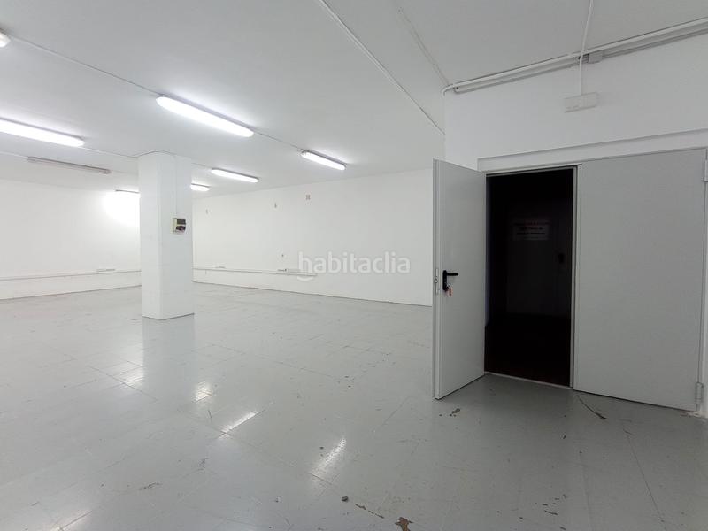 Foto 22639f2b-af37-4b9f-a35b-7a7f3546eea4. Location bureau dans Centre Hospitalet de Llobregat (L´)