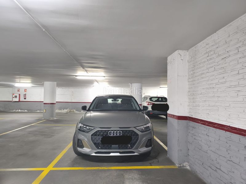 Foto 90b5b87a-e09e-47ee-b61f-56b52cbbff3f. Aparcament cotxe a Tres Torres Barcelona