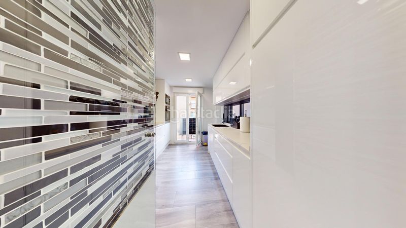 Foto 0e114ff5-8c04-4844-82ff-70a94c3c3d3f. Pis a Entrevías Madrid