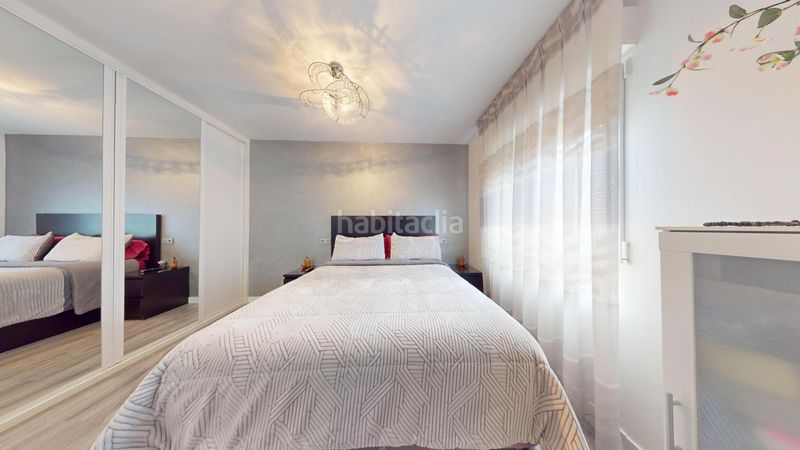 Foto 529b6c52-9ed7-4f8c-b21d-bbccc1a2451a. Pis a Entrevías Madrid