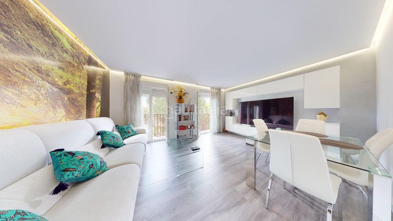 Foto f7376468-5b67-4b69-b714-57d00ca11d4c. Pis a Entrevías Madrid