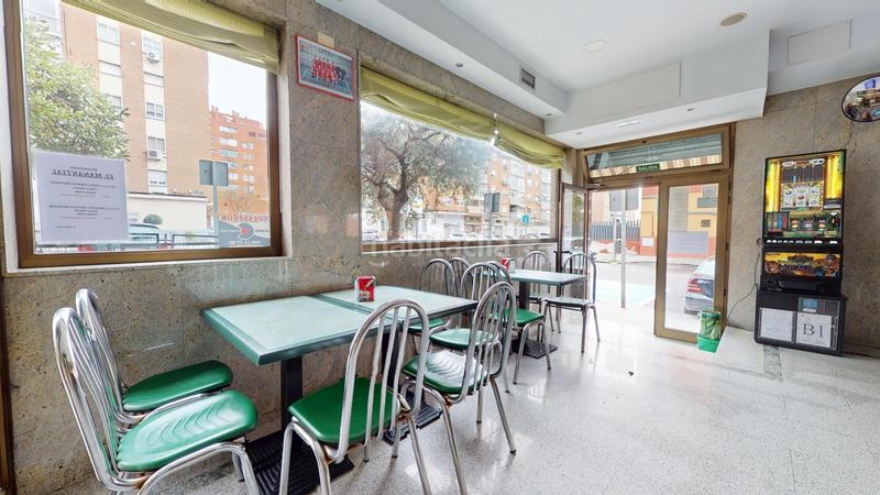 Foto 3c08805d-c5fc-4012-9697-237196b821bc. Locale commerciale in Portazgo Madrid