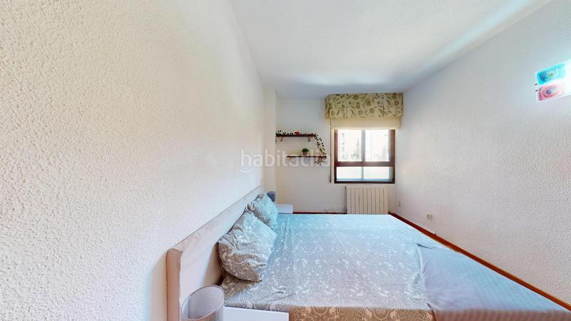 Foto 2de7358a-c0fb-4977-8fa5-9e58fcd0e4fa. Pis amb calefacció a Palomeras Sureste Madrid