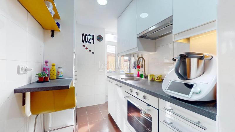Foto 0b7272a2-357d-4adc-9003-76f8a6bd8ef2. Etagenwohnung mit heizung in Numancia Madrid