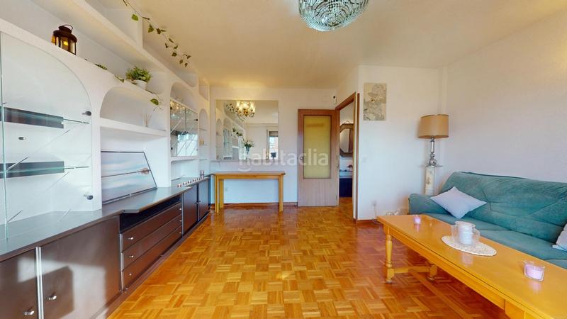 Foto 4f5c41ea-bf92-4273-8470-6577b8cbd7f2. Pis amb calefacció aparcament a Numancia Madrid