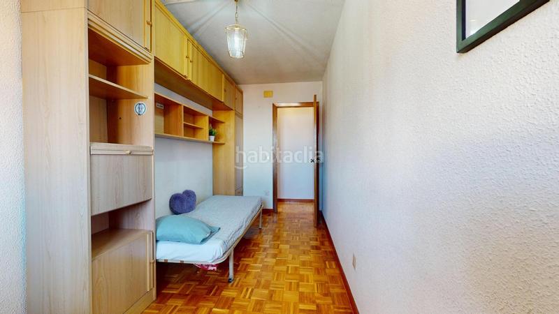 Foto 8e39f4a4-a869-4065-adde-87632a174766. Pis amb calefacció aparcament a Numancia Madrid