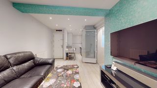 Pis  Avenida de pablo neruda. Vivienda de 3 dormitorios en av. pablo neruda