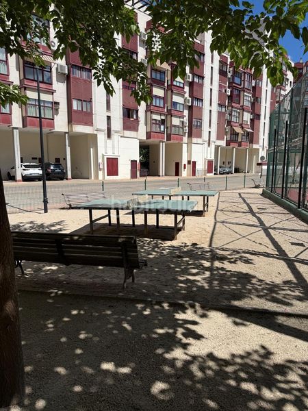 Foto f252f1ec-4c81-4005-8991-dc8eb3fda7ba. Pis amb aparcament piscina a Valdebernardo-Valderribas Madrid