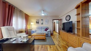 Pis  Calle san claudio. Piso en venta en palomeras sureste, madrid  ideal para entrar a