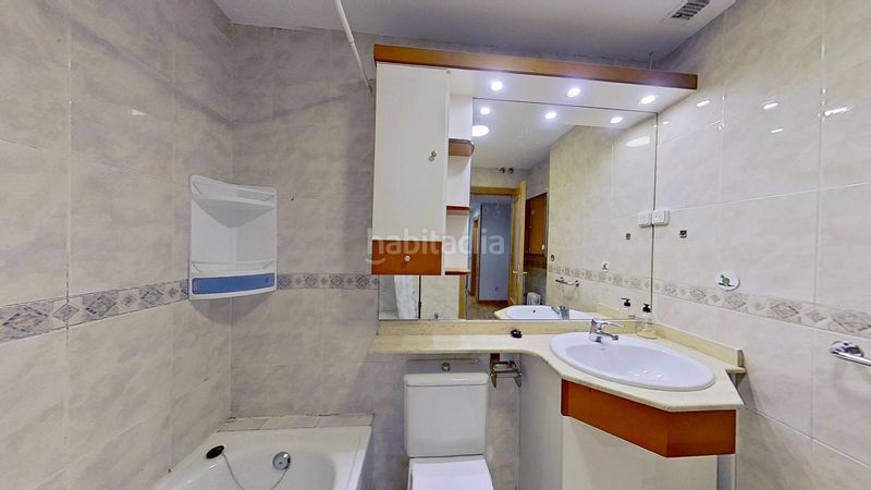 Foto 08292de3-8595-40a9-ab17-80e5f01bb7e1. Pis amb piscina a Centro Getafe