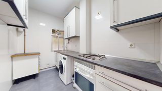 Planta baja  Calle de lópez grass. Vivienda de 3 dormitorios en nueva numancia puente de vallecas