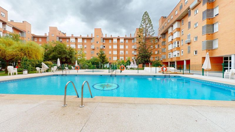 Foto c95071f3-8cf5-443b-b902-480037f3cac6. Àtic amb calefacció aparcament piscina a Horcajo Madrid