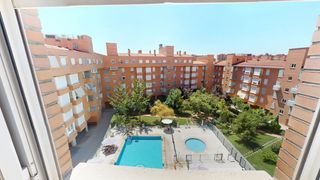 Penthouse  Calle de laponia. Tu oasis urbano te espera! espectacular ático con piscina en mor