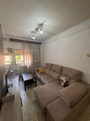 Lloguer Pis  Casabermeja. Solo estudiantes  alquiler temporal de 3 habitaciones en palomer