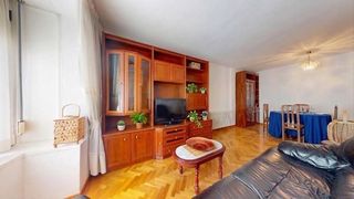Etagenwohnung  Calle del monte urgull. Puente de vallecas  piso del año 1999 de 2 dormitorios