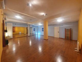 Business premise en Jardn de los Reyes-Parque Real
