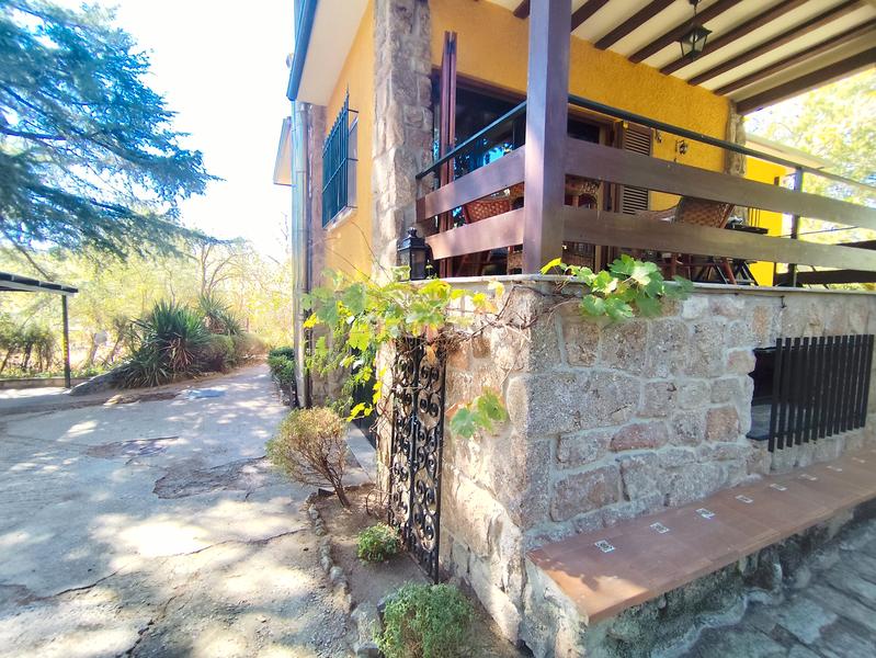 Foto a09eeff9-2192-40bb-b917-21de1d2e53bd. Chalet en Centro-Manguilla Escorial (El)