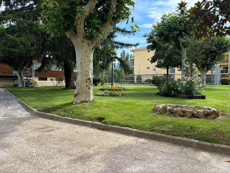 Foto 54e9ee28-5473-4dce-acb2-b30b2824140f. Pis amb xemeneia calefacció aparcament piscina a Escorial (El)
