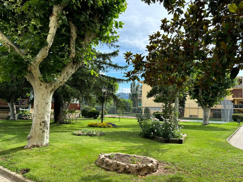 Foto bdc2cd95-c22e-405b-9bd8-029ce0afa96a. Pis amb xemeneia calefacció aparcament piscina a Escorial (El)