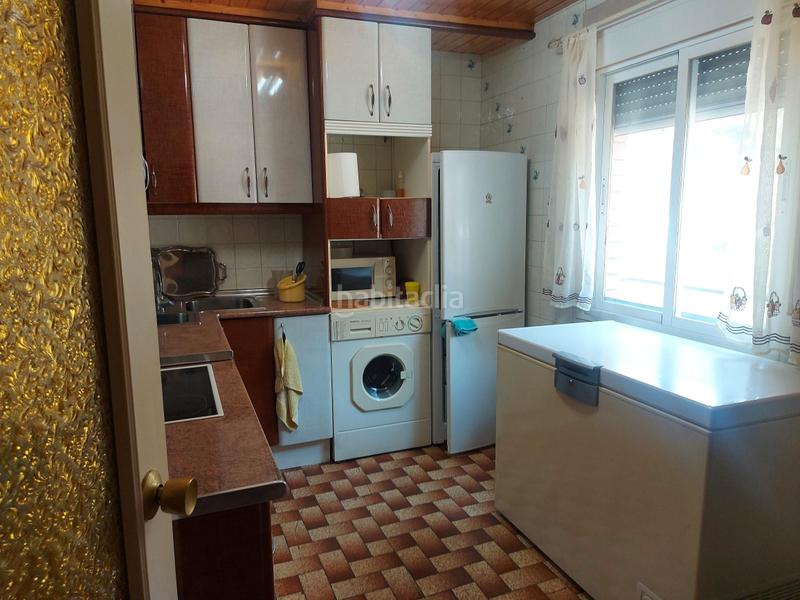 Foto 3a7a74cd-c70c-461d-9957-7694f6918981. Chalet ocasión inmejorable para comprar un chalet independiente en urbanización (madrid). tanto el chalet, construido en en Navas del Rey