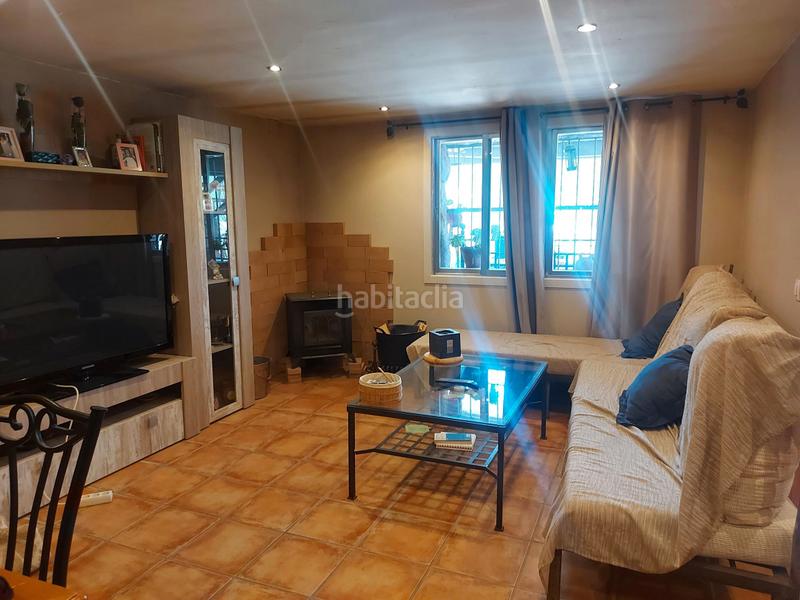 Foto 7ce6fb69-7818-40f1-b33a-6a914aea45a0. Chalet ocasión inmejorable para comprar un chalet independiente en urbanización (madrid). tanto el chalet, construido en en Navas del Rey