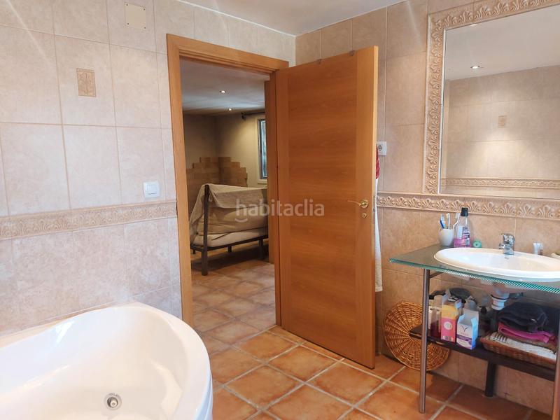 Foto 9a6daa58-5708-4229-a727-9846af1cb413. Chalet ocasión inmejorable para comprar un chalet independiente en urbanización (madrid). tanto el chalet, construido en en Navas del Rey