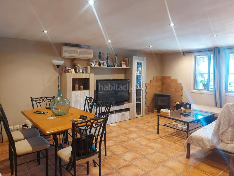 Foto 9f8605f6-cc5d-4292-aacd-212a3e0ef90e. Chalet ocasión inmejorable para comprar un chalet independiente en urbanización (madrid). tanto el chalet, construido en en Navas del Rey