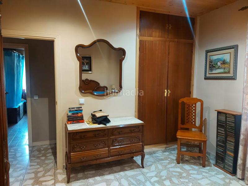 Foto cd28c371-c68e-4bcd-918f-93242cee9410. Chalet ocasión inmejorable para comprar un chalet independiente en urbanización (madrid). tanto el chalet, construido en en Navas del Rey