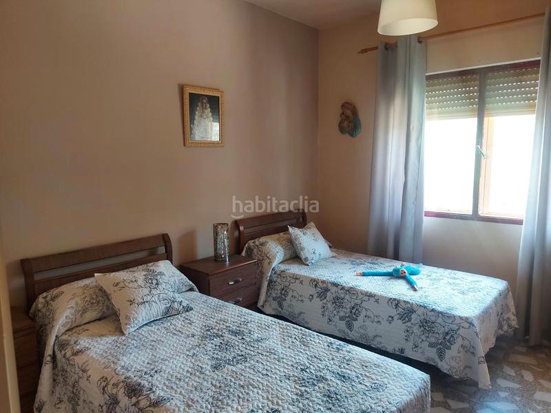 Foto e0ec1971-165a-44dd-b5f4-063abfd080c7. Chalet ocasión inmejorable para comprar un chalet independiente en urbanización (madrid). tanto el chalet, construido en en Navas del Rey
