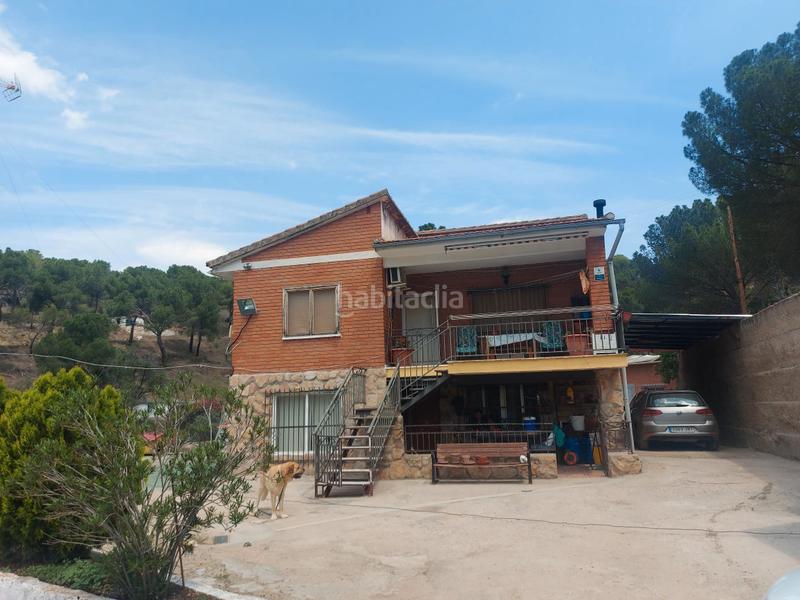 Foto ead452f1-fbc3-446e-908d-e156a4e7a014. Chalet ocasión inmejorable para comprar un chalet independiente en urbanización (madrid). tanto el chalet, construido en en Navas del Rey
