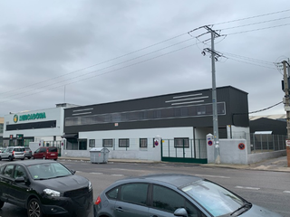 Btiment  usage industriel en Las Dehesillas-Vereda de los Estudiantes. Nave reformada en venta con mltiples posibilidades de negocio e