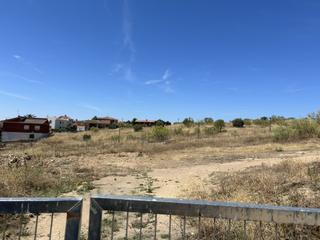 Residential Plot in Navas del Rey. Magnífico terreno urbano con preciosas vistas en navas del rey t