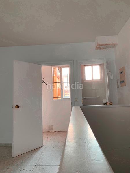 Foto 0e826f81-9d13-4507-94a3-cce0eafeb7a5. Local comercial a Adrada (La)