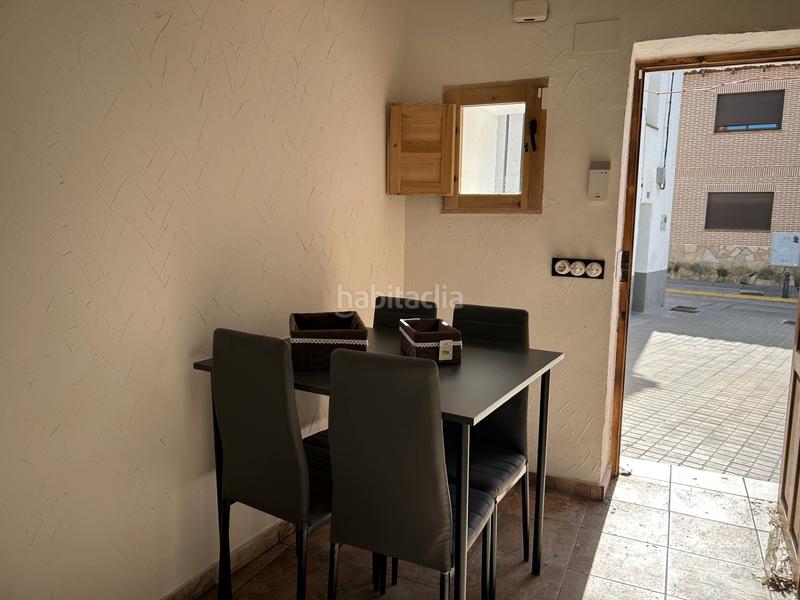 Foto f8b8d8b7-f854-443b-bc14-9c98492943c6. Casa adosada precioso apartamento reformado y amueblando en el centro en Navas del Rey